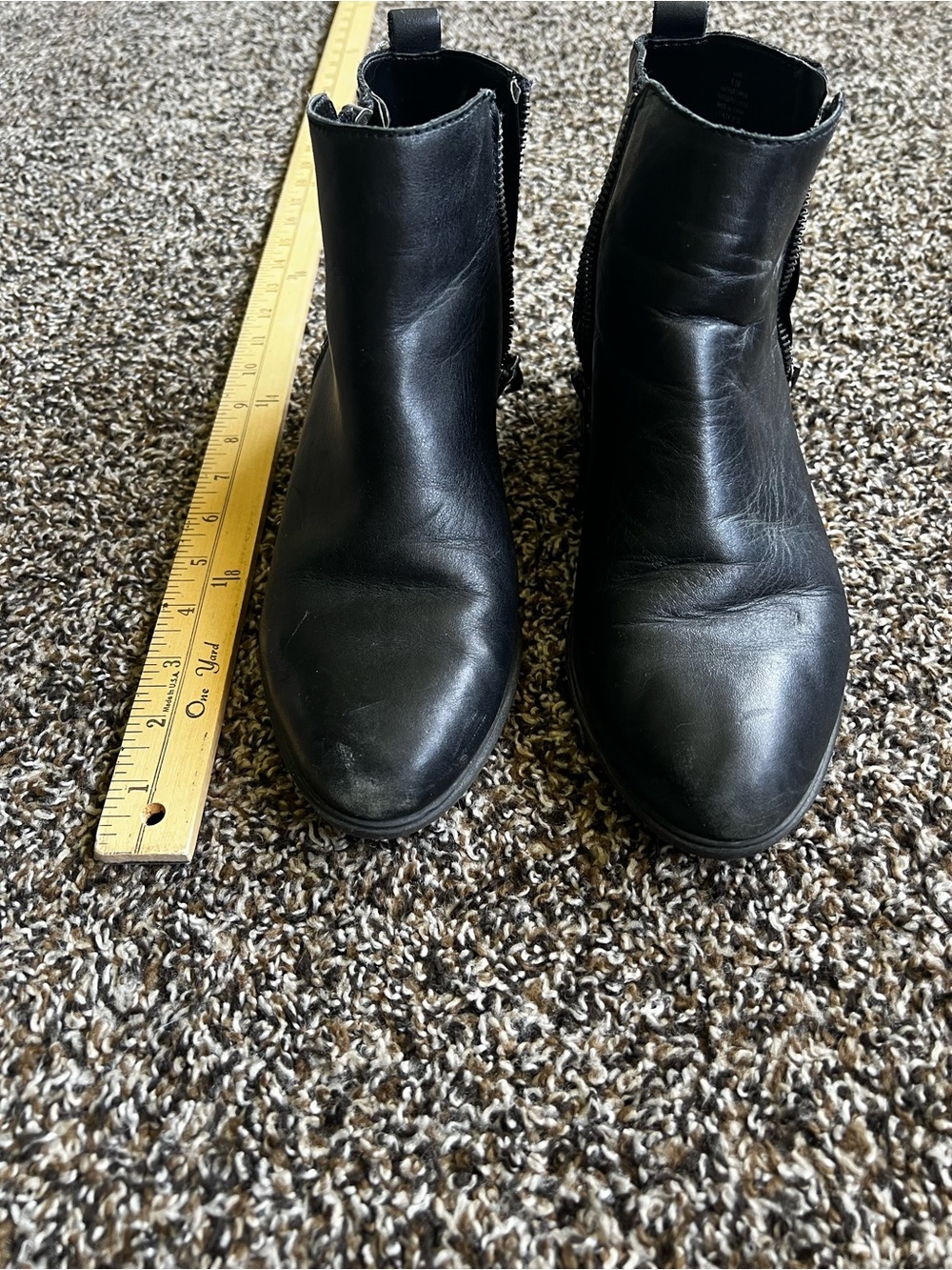 Ralph Lauren Black Leather Pointed Ankle Booties - Picture 2 of 8